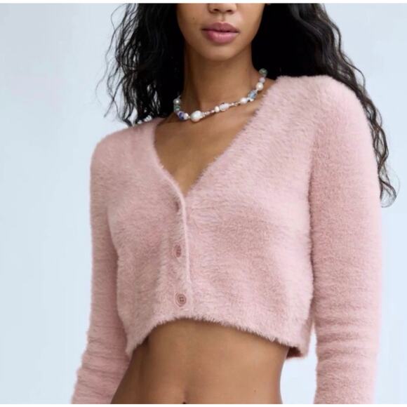 Sunday Best Sweaters - Aritzia Sunday Best Reese Cropped Cardigan in Ballerina pink Size M.